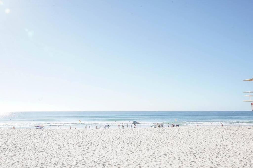 Broadbeach Apartment Level 10 With Beach Views Gold Coast Extérieur photo